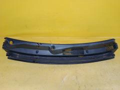 Решетка под лобовое стекло 55786-B1010 на Toyota Passo KGC30 Фото 5