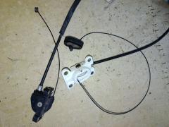 Доводчик двери на Honda Stepwgn RG1 Фото 5