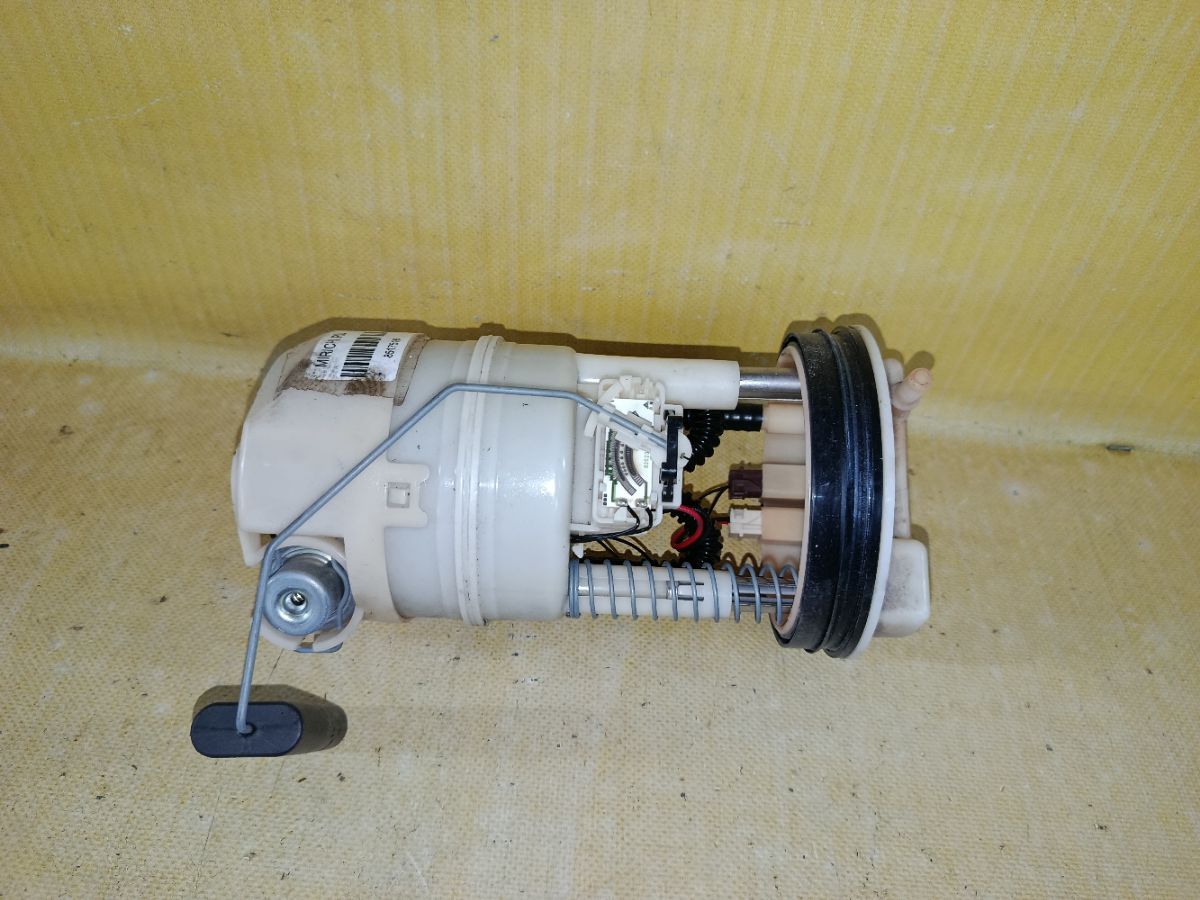 Бензонасос на Nissan Note E11 HR15DE Фото 4