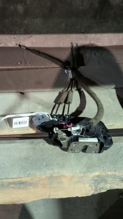 Замок двери на Nissan Note E11 Фото 6