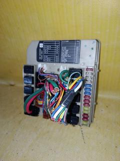 Блок предохранителей на Nissan March YK12 HR15DE Фото 5