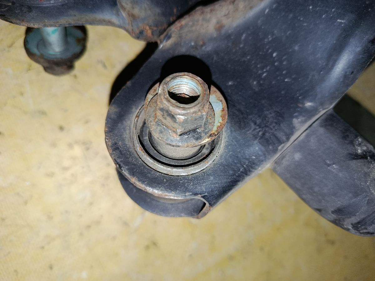 Рычаг 1064128, 1150353, 30666105, 31277584, 98AG-5K652-AK, BBP3-28-300A, BBP3-28-300B, BBP3-28-300C, BP4K-28-300C, BP4K-28-300D, BP4K-28-300E, UQ-075-7025 на Mazda Axela BK5P ZY-VE Фото 10 Рычаг 1064128, 1150353, 30666105, 31277584, 98AG-5K652-AK, BBP3-28-300A, BBP3-28-300B, BBP3-28-300C, BP4K-28-300C, BP4K-28-300D, BP4K-28-300E, UQ-075-7025 на Mazda Axela BK5P ZY-VE Фото 10