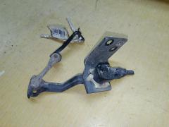 Датчик регулировки наклона фар на Toyota Ractis NCP100 Фото 4