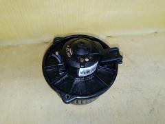 Мотор печки на Toyota Ist NCP60 Фото 4