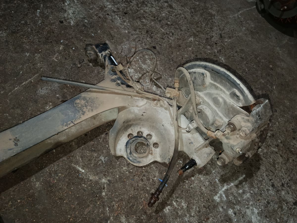 Балка подвески на Toyota Ist NCP61 1NZ-FE Фото 6