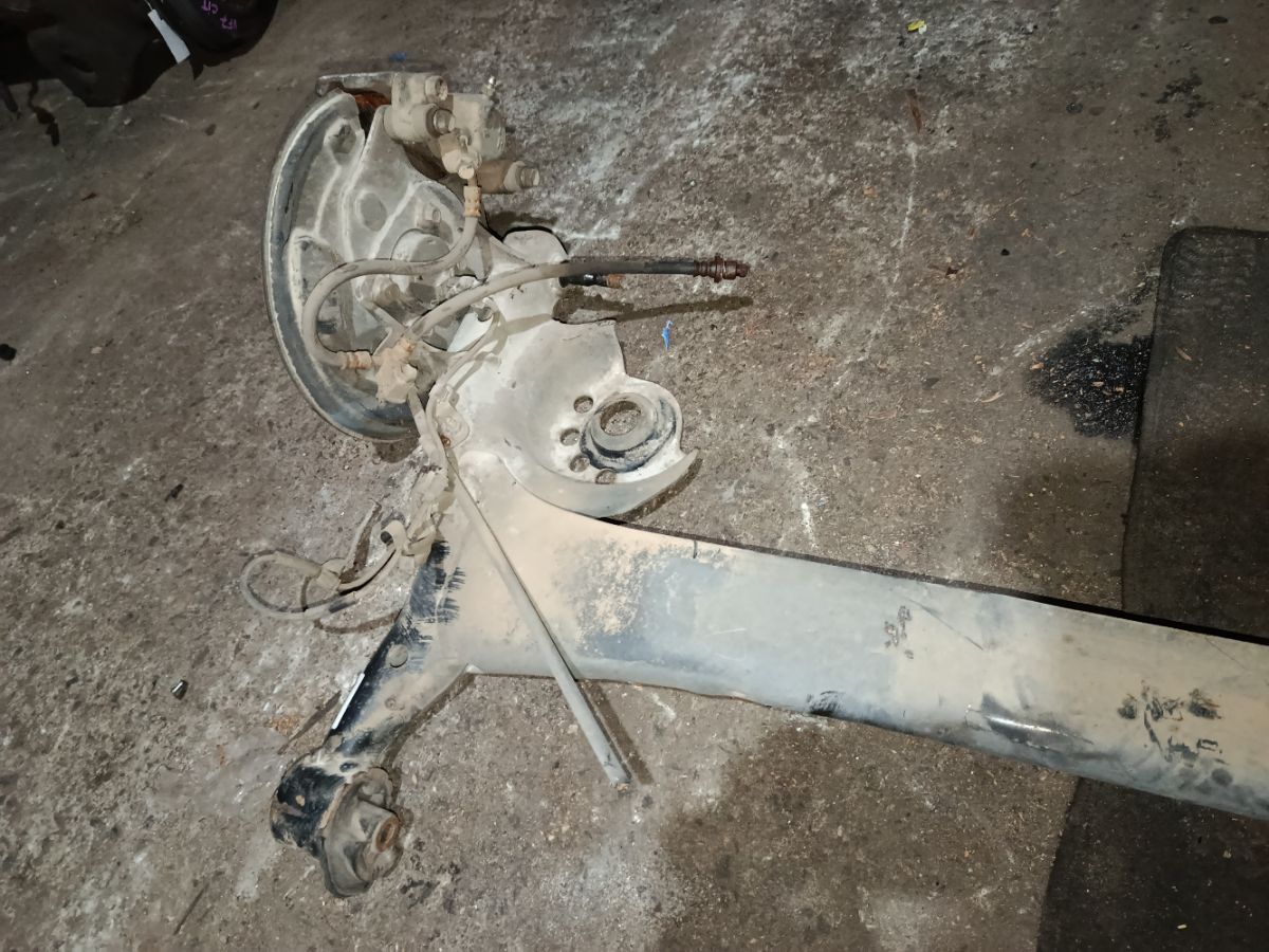 Балка подвески на Toyota Ist NCP61 1NZ-FE Фото 9