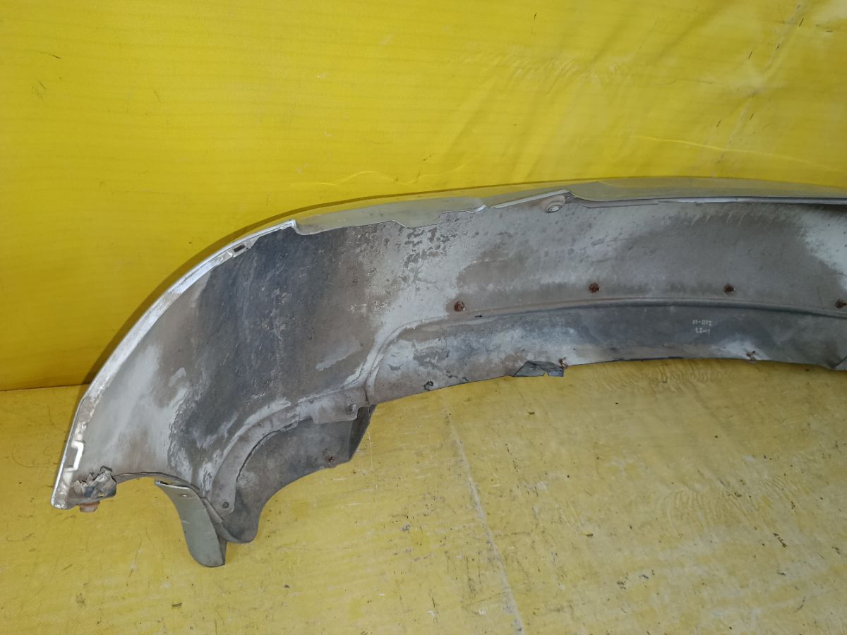 Бампер на Toyota Ist NCP61 Фото 14