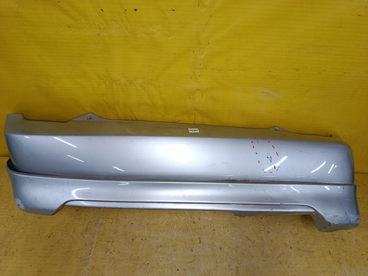 Бампер на Toyota Ist NCP61 Фото 7