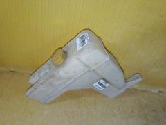 Бачок расширительный 217104U000 на Nissan Tino V10 QG18DE Фото 5