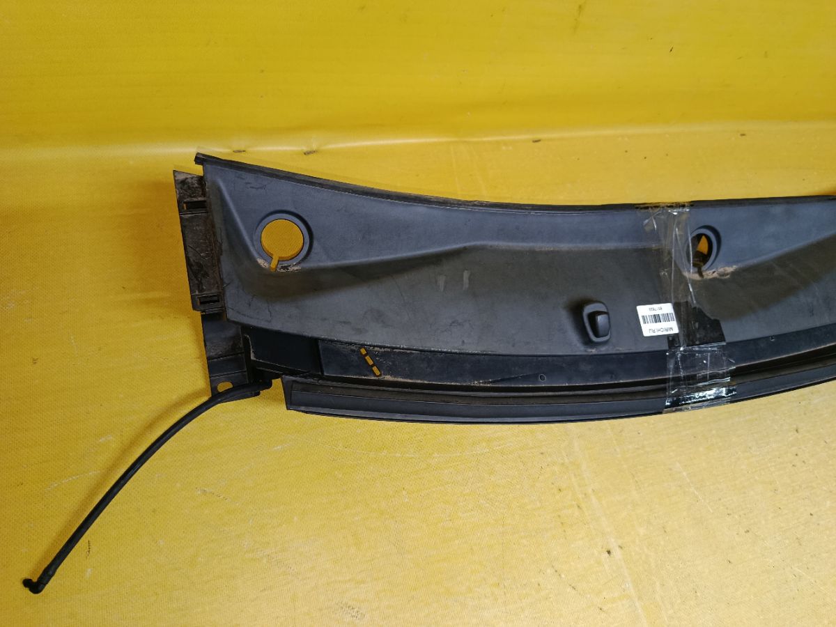 Решетка под лобовое стекло 55708-B1070 на Toyota Passo M700A Фото 7