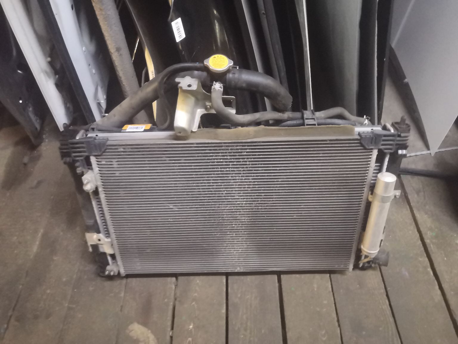 Радиатор ДВС 00001330T0, 00001330T2, 00001330V1, 00001330V6, 00001330W6, 01163041, 018M41, 033-017-0019, 033-017-0024-B, 0500031, 0AMI5821, 1025349SX, 105216, 1100290029, 119088, 122089, 128952T, 1330T0, 1330T2, 1330V1, 1330V6, 1330W6, 1350A050, 1350A206, 1350A294, 1350A297, 140093N, 1608172180, 1608172380, 1608997980, 1608998080, 1611728280, 182440, 2064036, 2428952, 242895220JP, 2428952H, 2428952J, 2428952JP, 2428952JPLUX, 2428952K, 2428952R, 2428952U, 247362, 24736220JP, 247362H, 247362HA, 247362HLUX, 247362J, 247362JP, 247362R, 247369U, 314433, 32002207, 3321-8503, 4321-1013, 4322-1006, 470R0404, 522207R, 52234, 523408-1, 5234081K, 523408A1, 53906, 60322207, 6114161N, 628952, 735575, 8010-028, 8580805, 8MK 376 900-681, A247362H, ACRB035, ACRM035, ADC49863, ARD1449, C557-80, CR 2022 000S, CU2979, DA3470, DAP347000, DCM2532, DRM45023, FP 48 A1372, FP 48 A1372-X, FRC1277, FRC1277M, FX-036-6680, FX-036-6680A, JPR0048, KK0158, KY-MC0088-07, LH2979(1R)M/T, LRC11197, M156I67, MB24500500000, MB37089A, MBLAN07-911, MBLAN07912, MC0001-CY, MC0088-07, MC0088-07-2R, MCCY1226, MK-1004, MMC01-CY, MMC08807, MN156092, MS1181R, MS1221R, MT2207, MT7359, MTA2207, NC01058012B, NC01058013, NC01058013B, NDM-1029, NDM-1029-T, PL032036, PR4010A2, PRD1449, PRS3800, PRS4017, RA628952, RA628952Q, RB-1019, RC00200, SG-MC0001-CY, SG-MC0088-07, SG-MC0088-07-R, TD-036-6680, TD-036-6680A, TGA1022, VCS0650, VCS0916, VCS1118, VCS628952, VCS7895, VCS8952, VCS8953, VT06126, WG1722706 на Mitsubishi Delica D5 CV5W 4B12 Фото 11