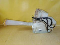 Бачок омывателя на Nissan Tino V10 Фото 6