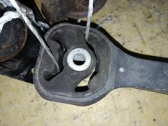 Подушка двигателя на Honda Freed GB3 L15A Фото 5