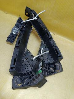 Крепление бампера на Honda Freed GB3 Фото 5