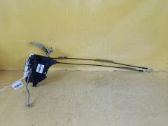 Замок двери на Mitsubishi Grandis NA4W Фото 4