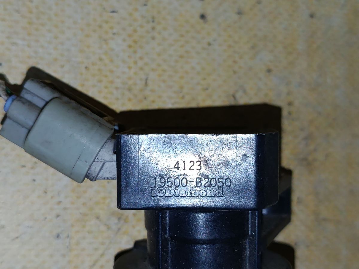 Катушка зажигания 19500-B2050 на Toyota Pixis Epoch LA300A KF-VE Фото 5