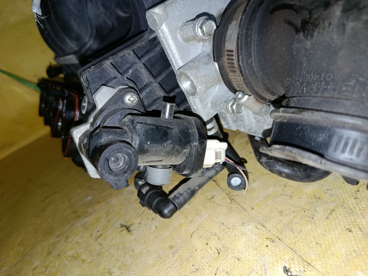 Коллектор впускной на Mazda Demio DE3FS ZJ-VE Фото 6