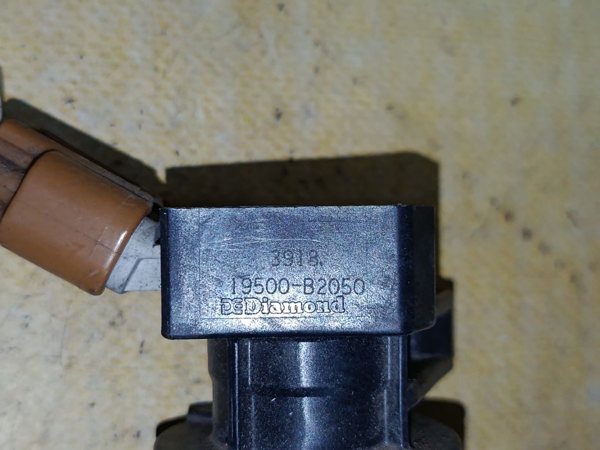 Катушка зажигания 19500-B2050 на Subaru Pleo Plus LA300F KF-VE Фото 5