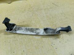 Ручка двери на Toyota Noah AZR60G Фото 5