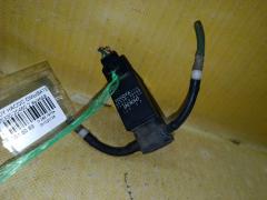 Насос омывателя стекла 85330-20460, 85330-52030 на Toyota Фото 4