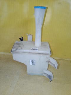 Бачок омывателя на Nissan Ad Van VFY11 Фото 4