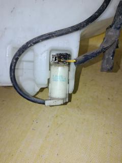 Бачок омывателя на Nissan Ad Van VFY11 Фото 6