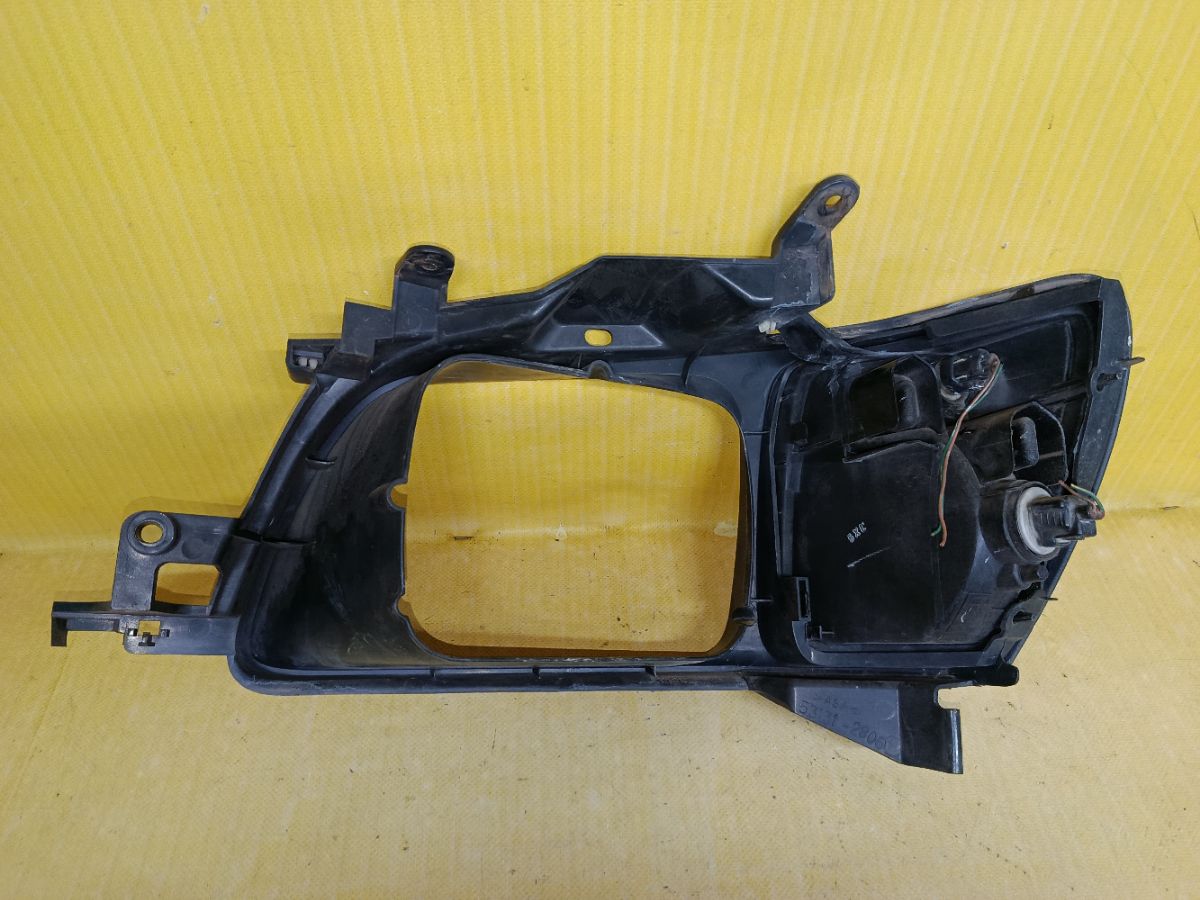 Очки под фару 28-112 28-112,53131-28061 на Toyota Lite Ace KR42V Фото 8