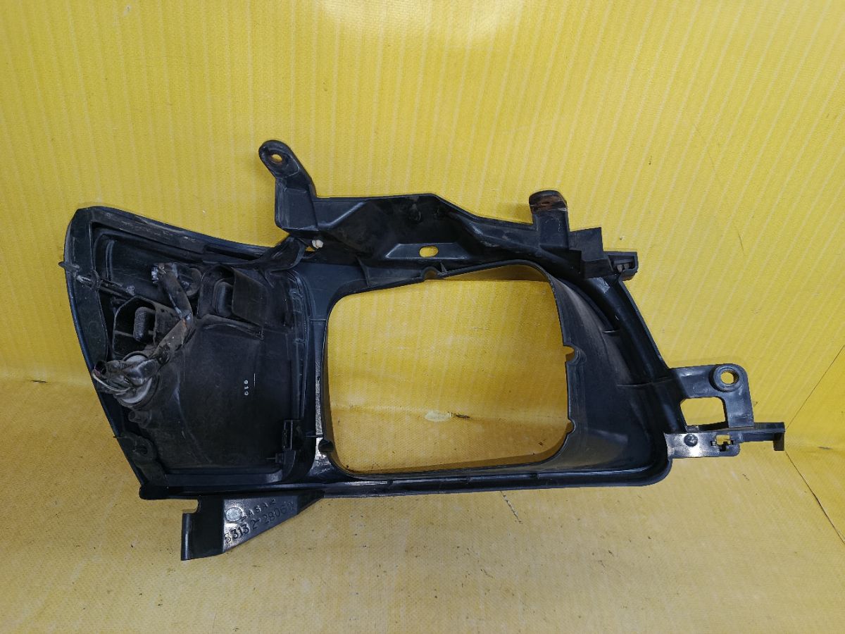 Очки под фару 28-112 28-112,53132-28061 на Toyota Lite Ace KR42V Фото 9