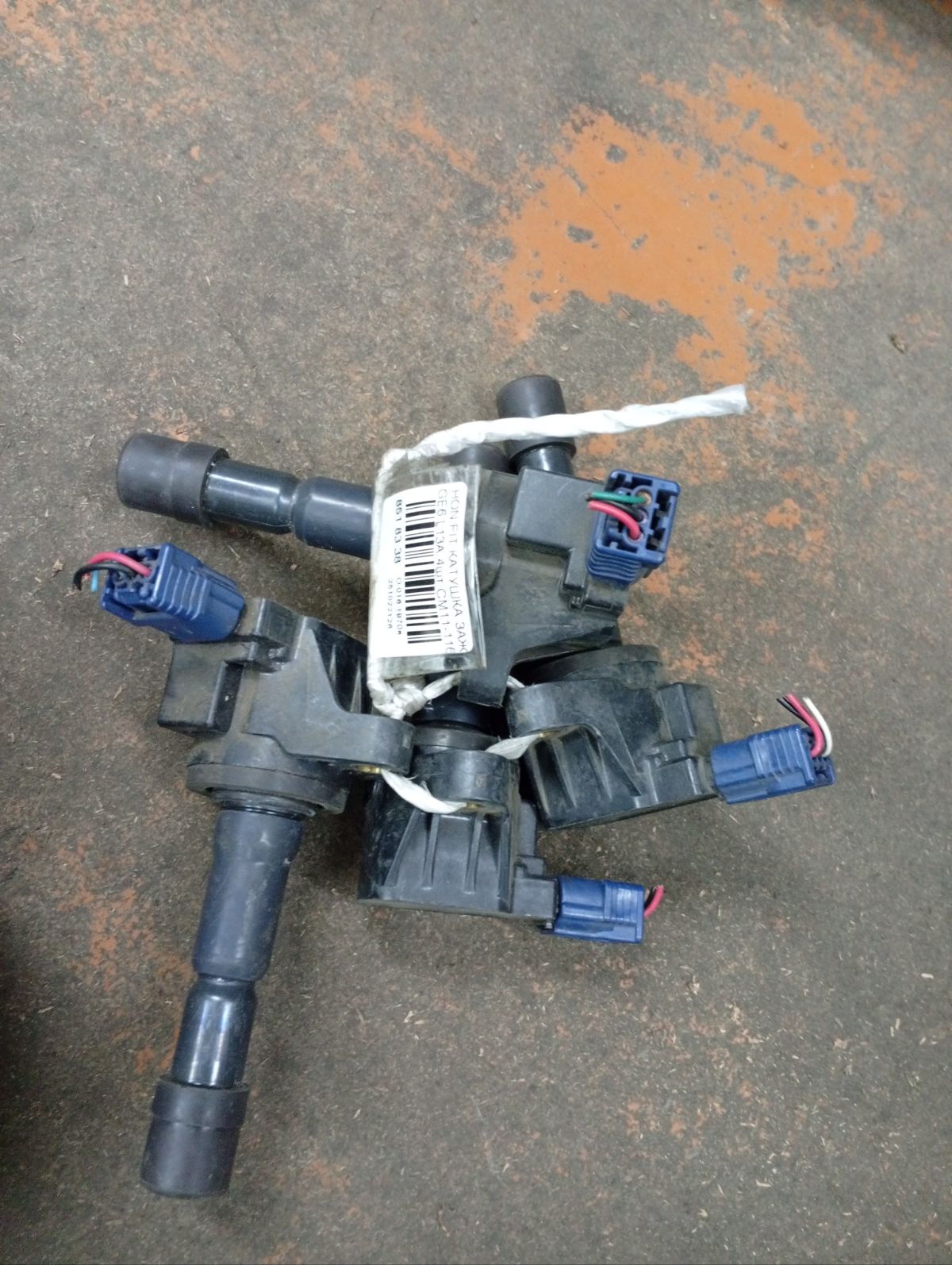 Катушка зажигания на Honda Fit GE6 L13A Фото 9