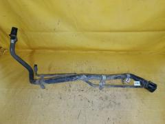 Заливная горловина топливного бака на Toyota Alphard MNH10W 1MZ-FE Фото 3