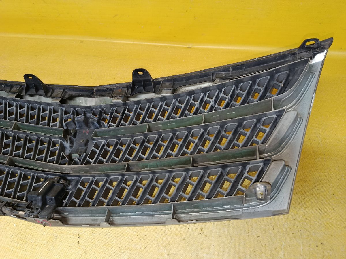 Решетка радиатора 53101-58010 на Toyota Alphard MNH10W Фото 11
