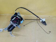 Доводчик двери на Honda Stepwgn RG1 Фото 4