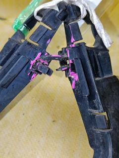 Крепление бампера на Toyota Voxy AZR60G Фото 6