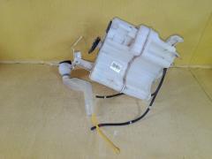 Бачок омывателя на Toyota Prius ZVW30 Фото 4