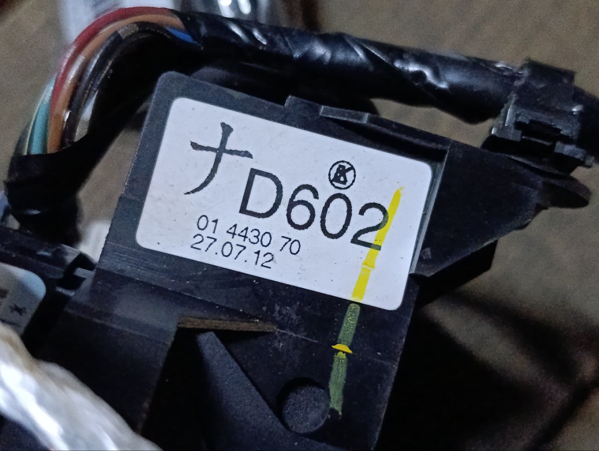 Шлейф-лента air bag на Mazda Verisa DC5W Фото 18