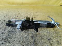 Домкрат на Mitsubishi Colt Z22A