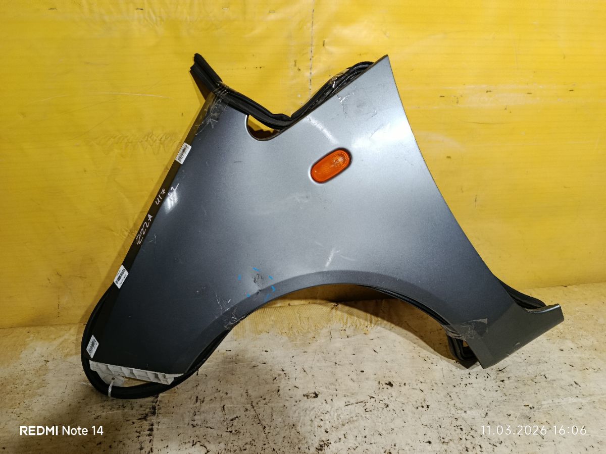 Крыло переднее MN133355 на Mitsubishi Colt Z22A Фото 1