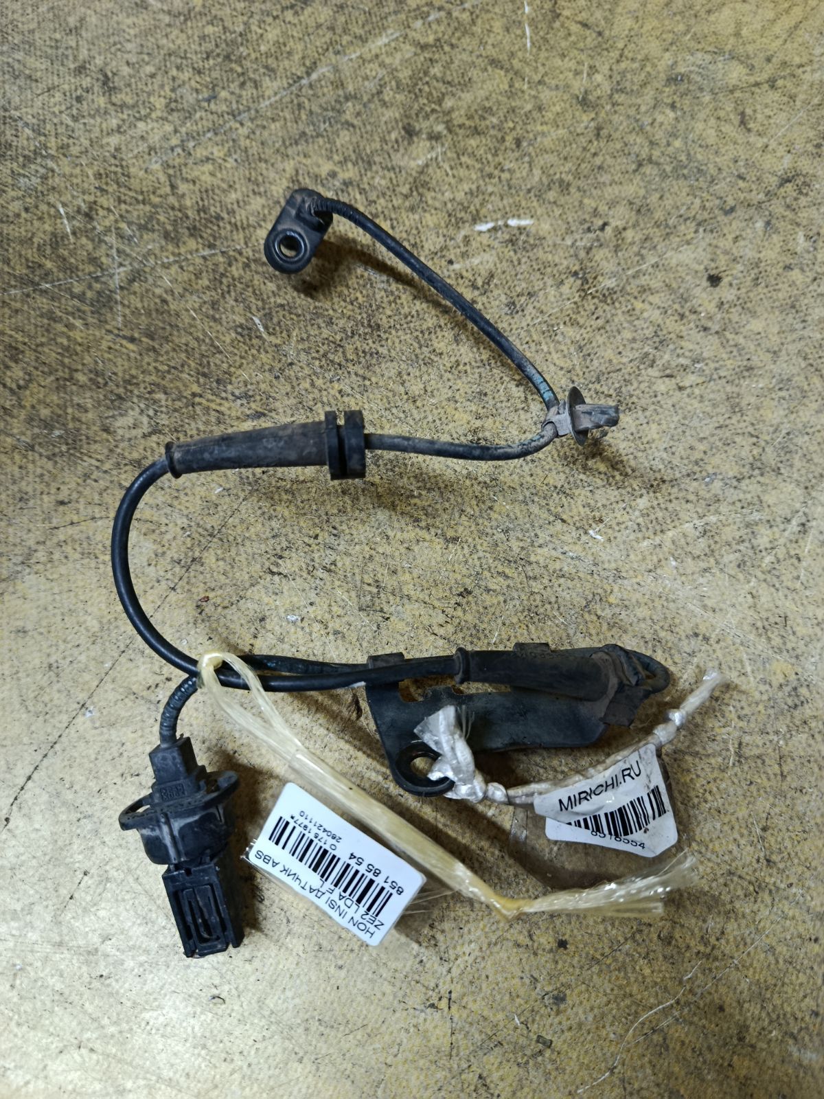 Датчик ABS 57455-TF0-003 на Honda Insight ZE2 LDA Фото 2