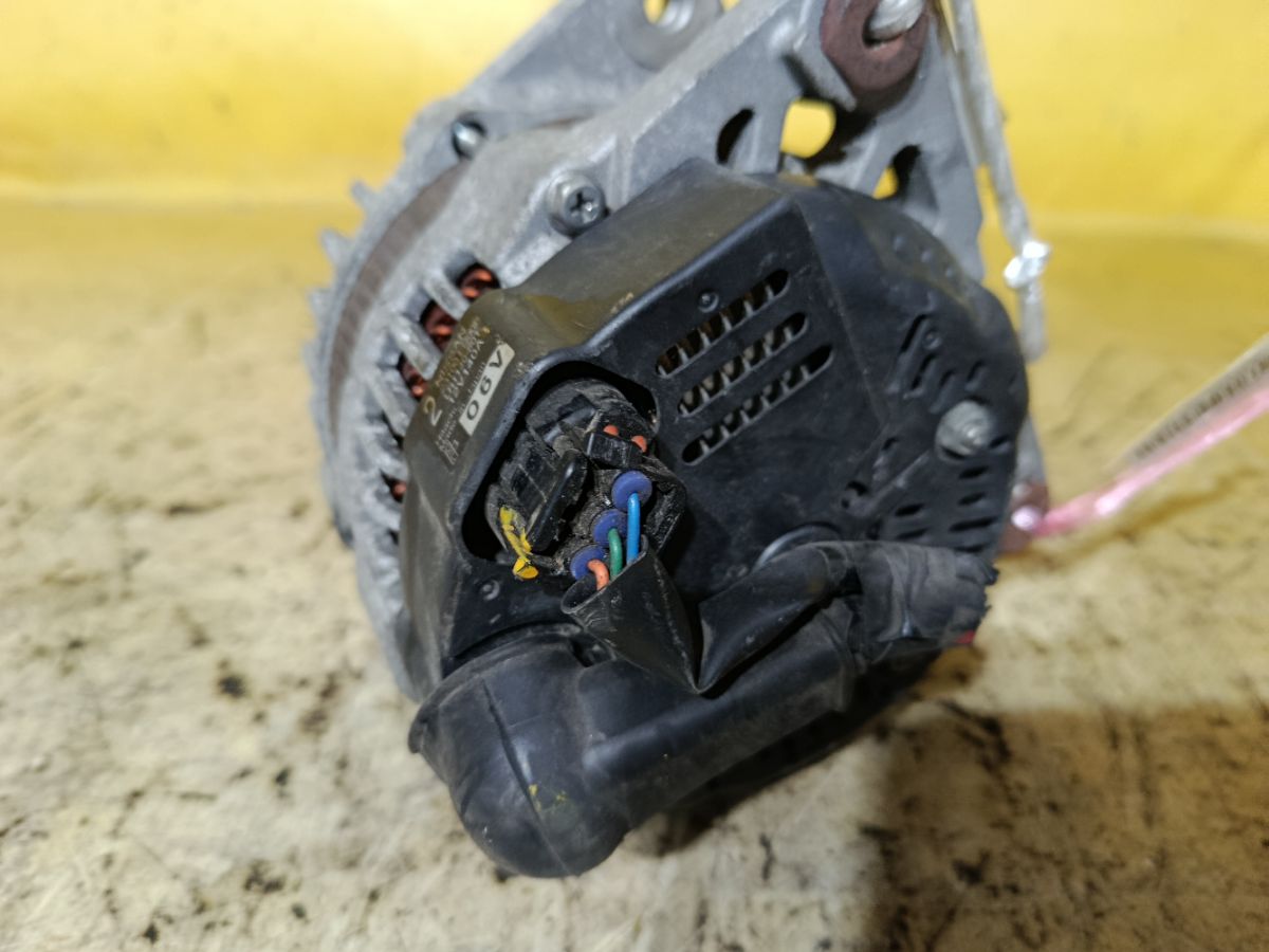 Генератор 23100-ED00B на Nissan Tiida C11 HR15DE Фото 4