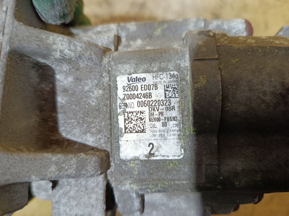 Компрессор кондиционера 92600-ED07B на Nissan Tiida C11 HR15DE Фото 3
