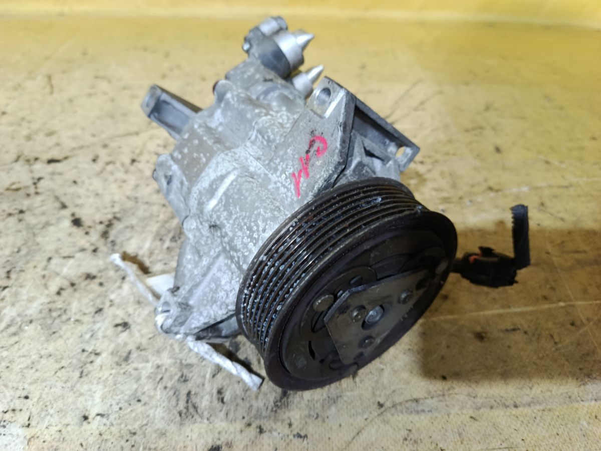 Компрессор кондиционера 92600-ED07B на Nissan Tiida C11 HR15DE Фото 4