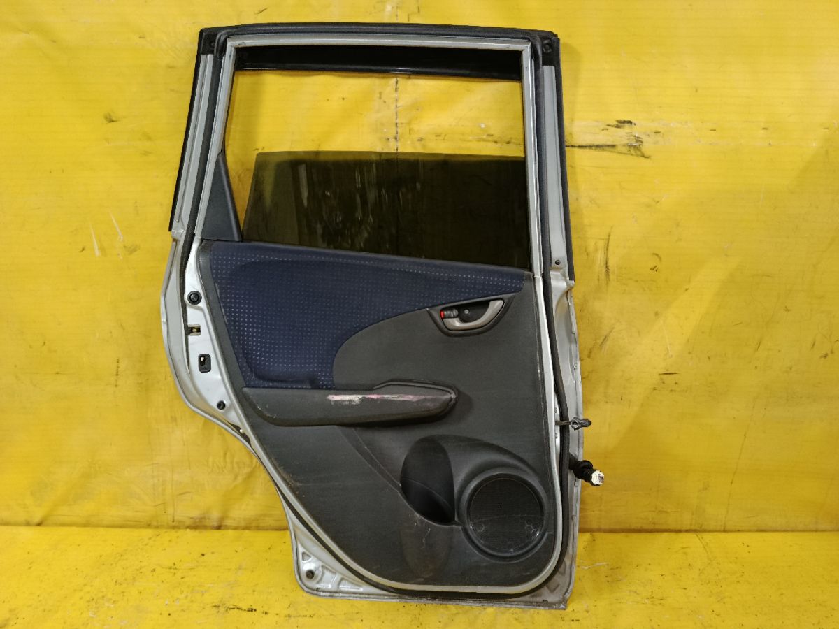 Дверь боковая на Honda Fit GE6 Фото 7