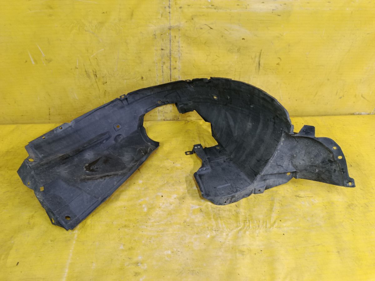 Подкрылок 63842-ED05D на Nissan Tiida C11 HR15DE Фото 2