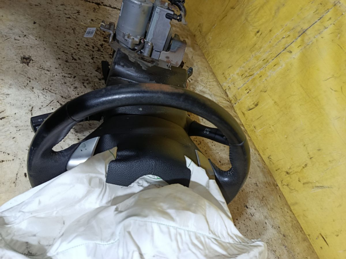 Рулевая колонка на Nissan Serena C26 Фото 5