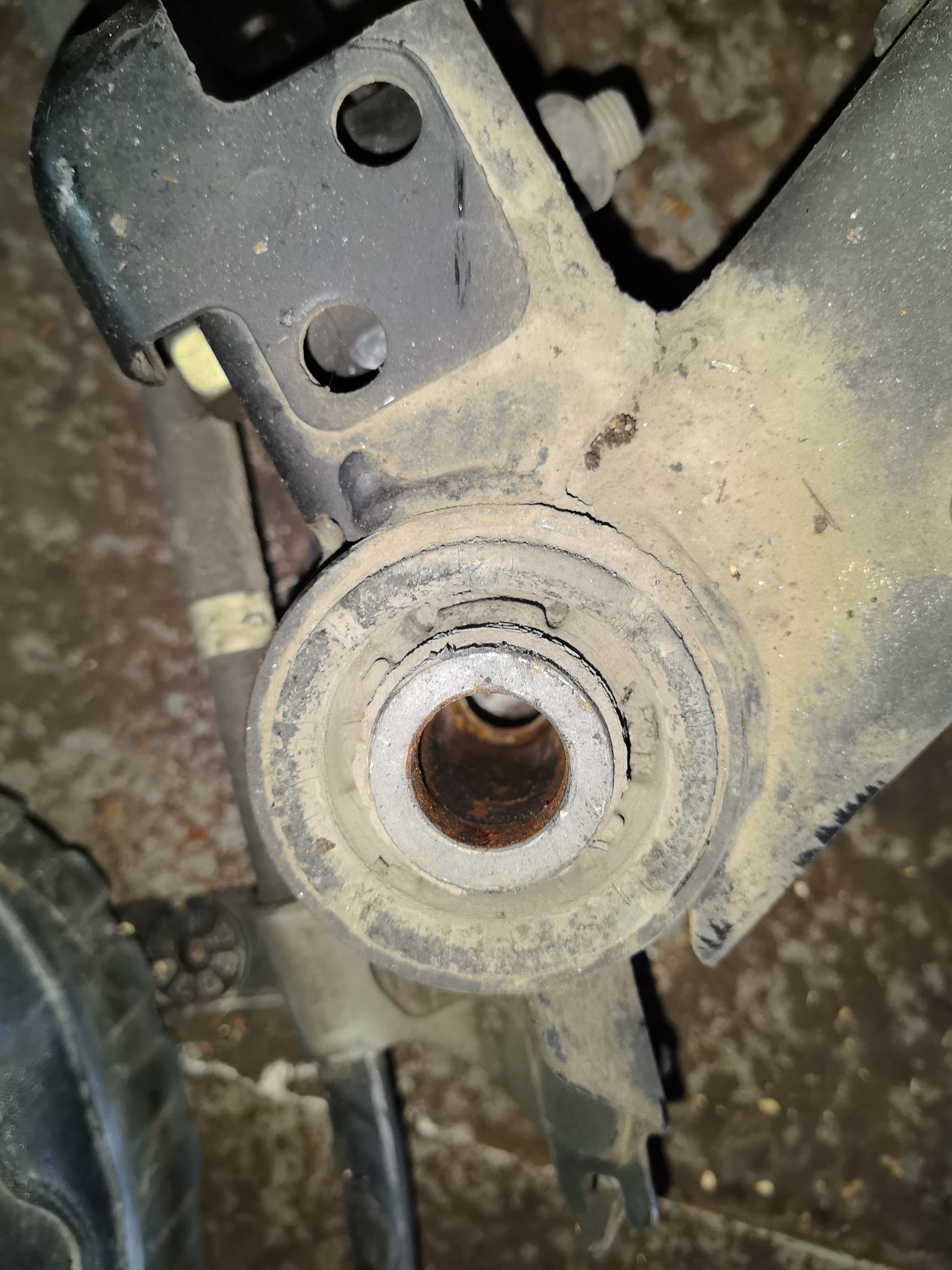 Балка подвески на Subaru Impreza Wagon GP7 FB20 Фото 5