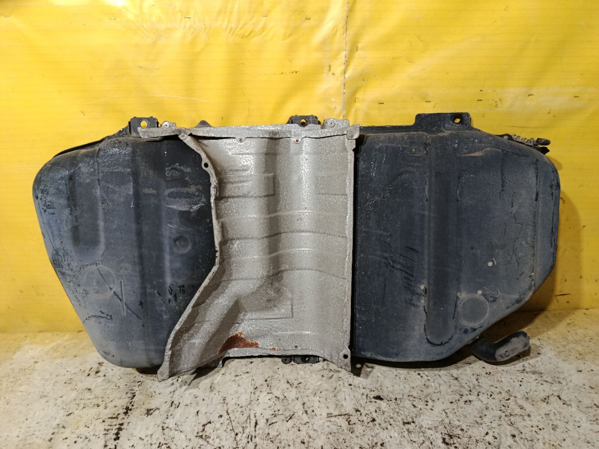 Бак топливный на Toyota Ipsum ACM26W 2AZ-FE Фото 4