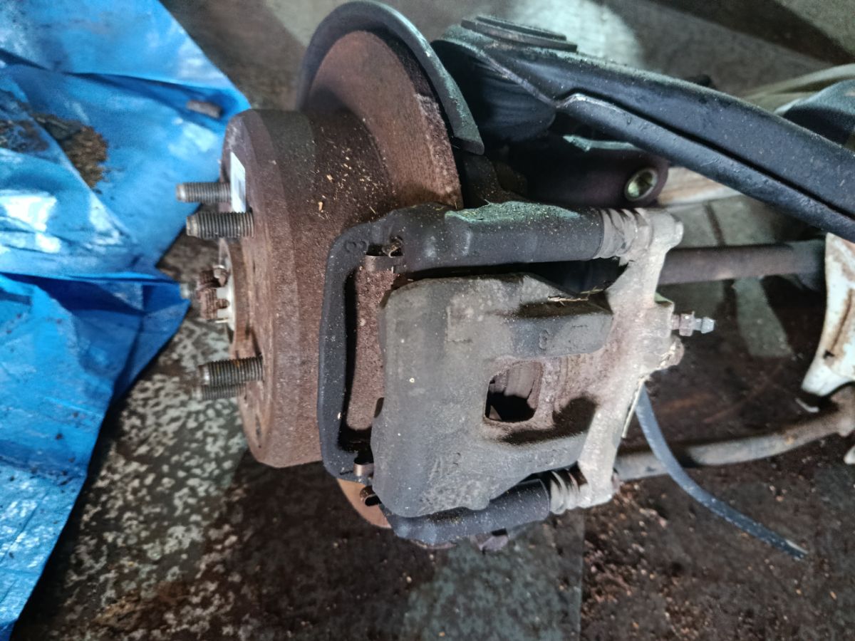 Балка подвески на Toyota Mark Ii GX90 1G-FE Фото 6