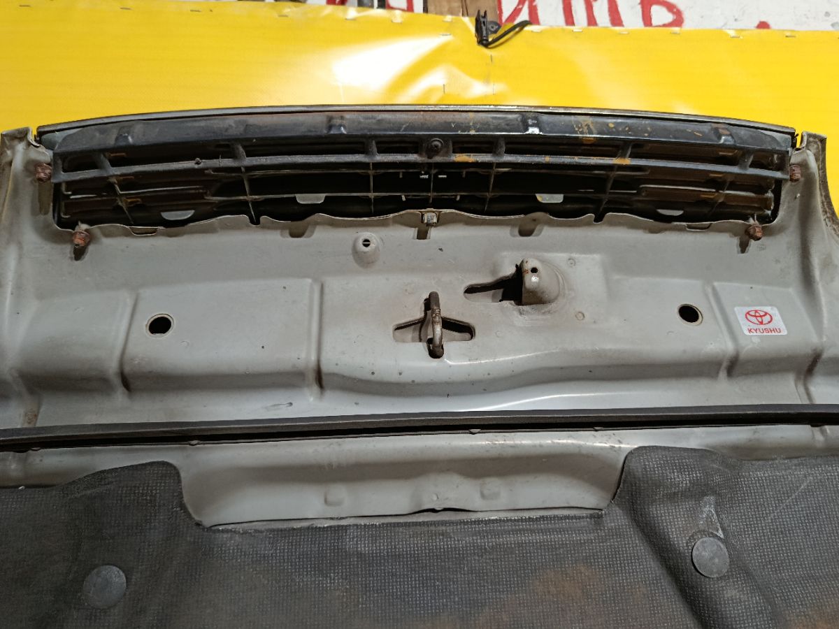 Капот на Toyota Mark Ii GX90 Фото 10