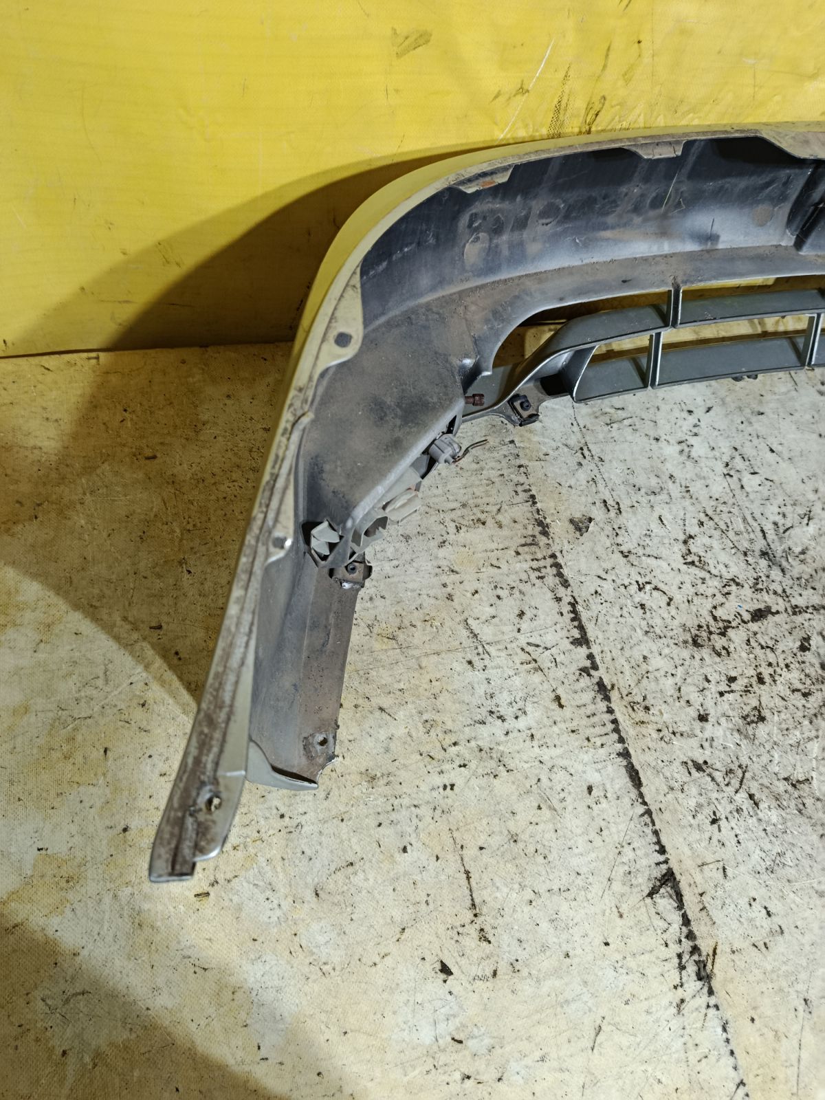 Бампер 22-241 22-241,52119-22810 на Toyota Mark Ii GX90 Фото 16