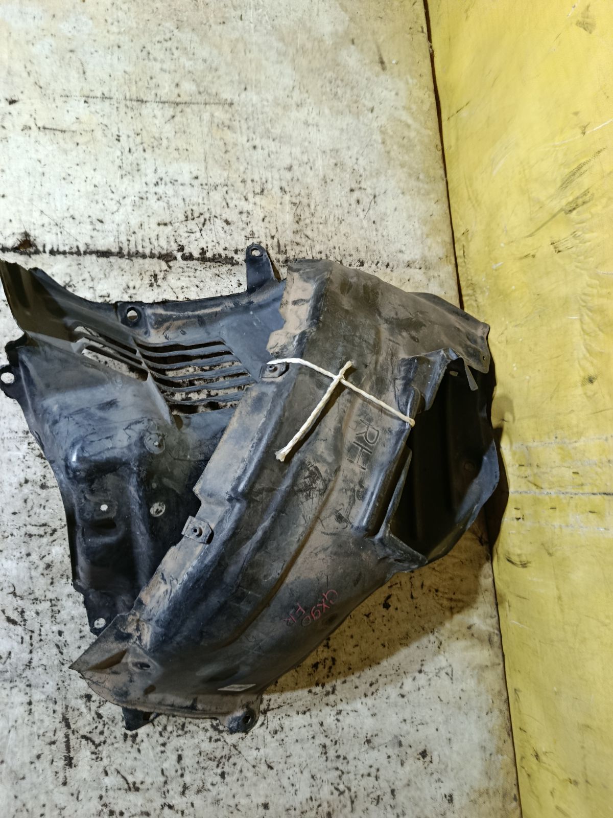 Подкрылок 53895-22010 на Toyota Mark Ii GX90 Фото 3